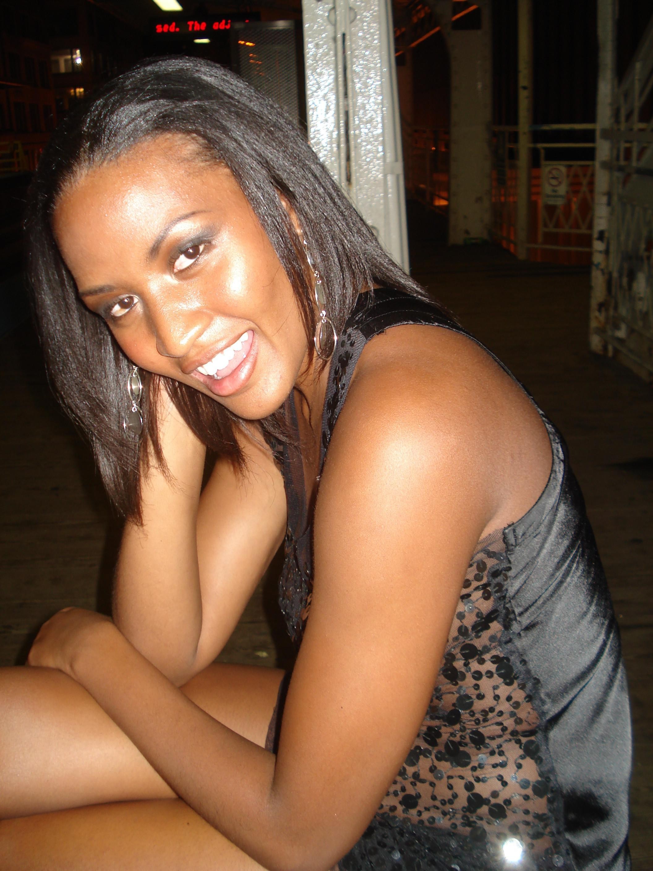 Inaya - site de rencontre femme africaine